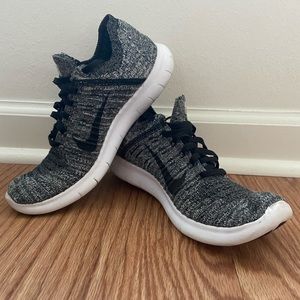 NIKE FREE RN FLYKNIT WOMENS SNEAKERS